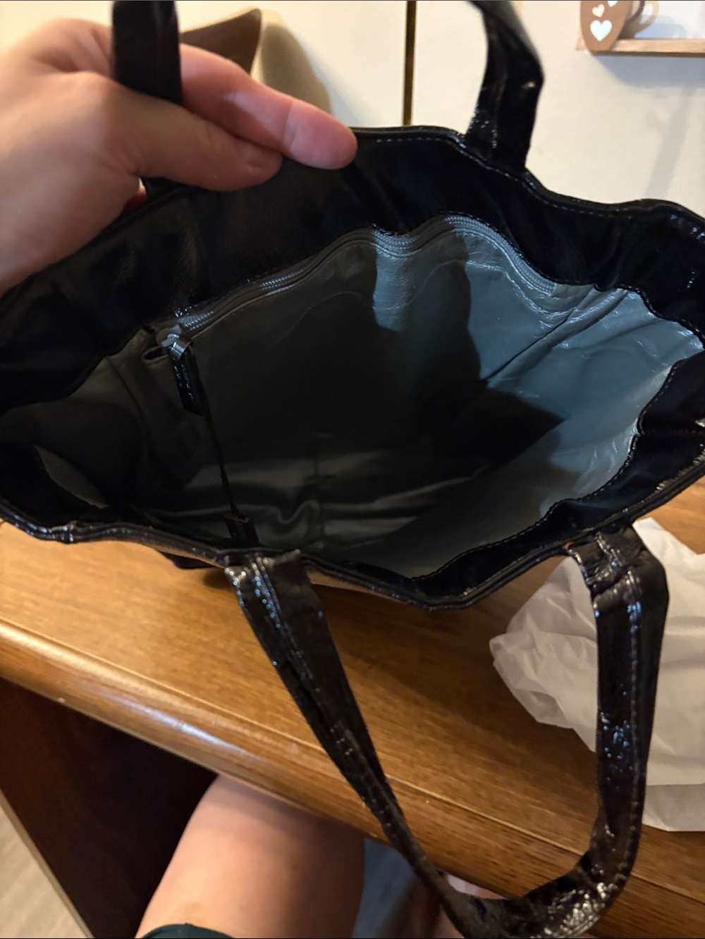 Bottega Veneta 1980s Black Shimmery patent leather Tote Bag with serial tag - Picture 3 of 6